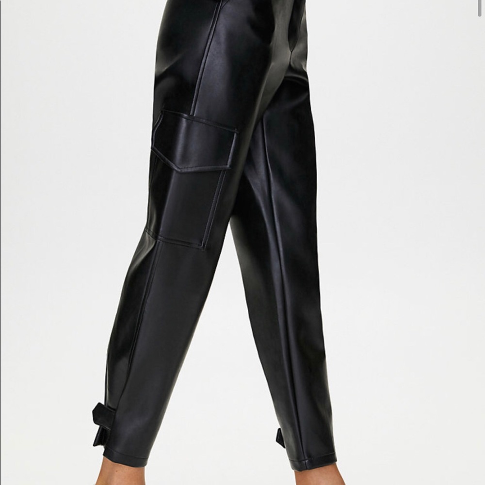 aritzia modern cargo pant